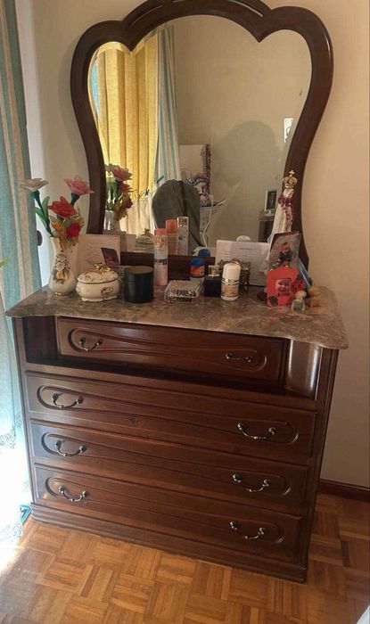 Vendo mobilia de quarto  de casal em bom estado