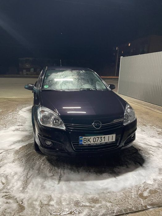 Opel Astra H/FL 3 2009 sedan 1.6 mpi