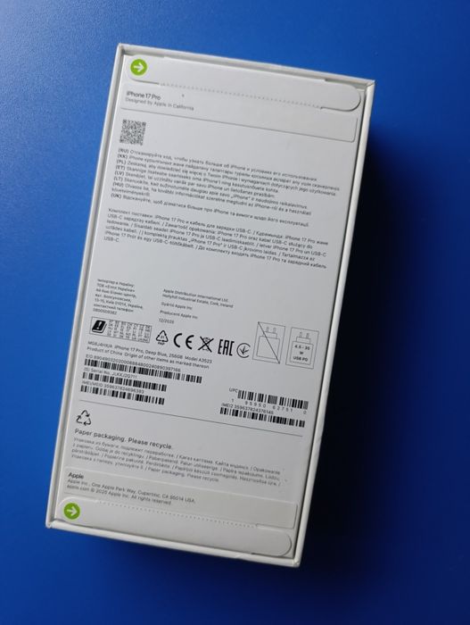 Мобільний телефон Apple iPhone 17 Pro 256GB Deep Blue