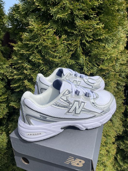 Кросівки New Balance  silver ТОП