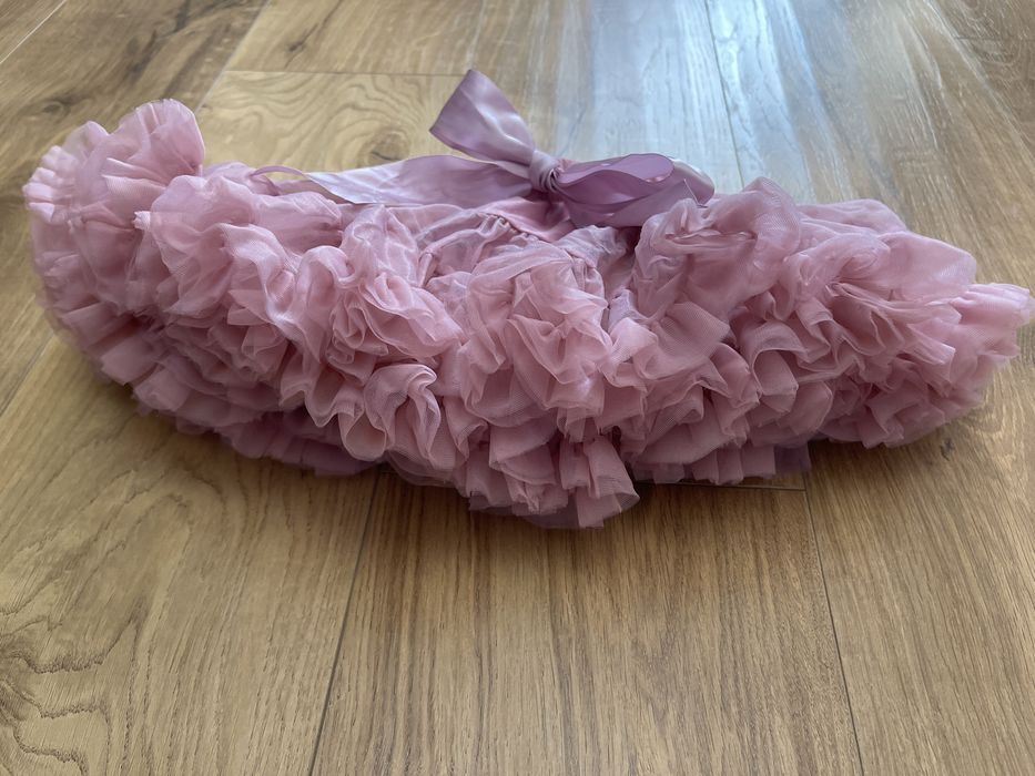 Класна пишна спідниця