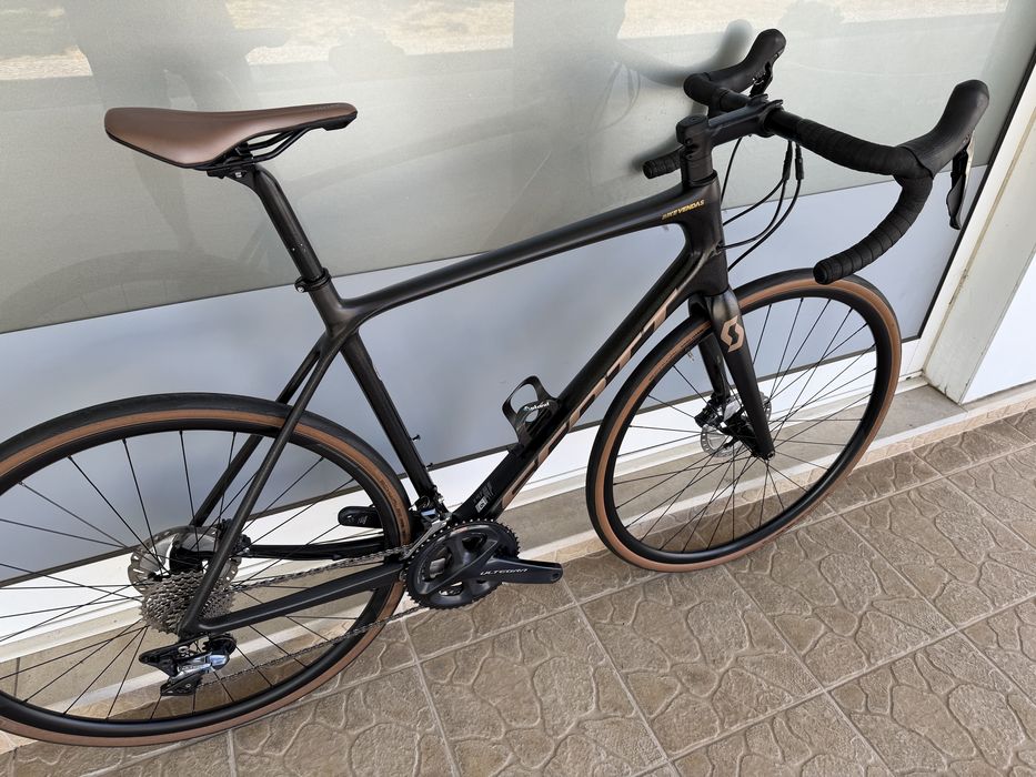 Bicicleta Scott Addict em carbono - Disco L