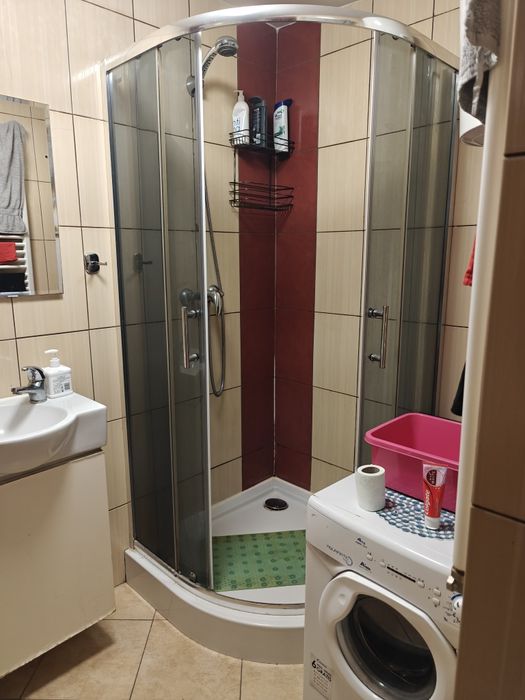 Pokoj 15m2 do wynajęcia z parkingiem
