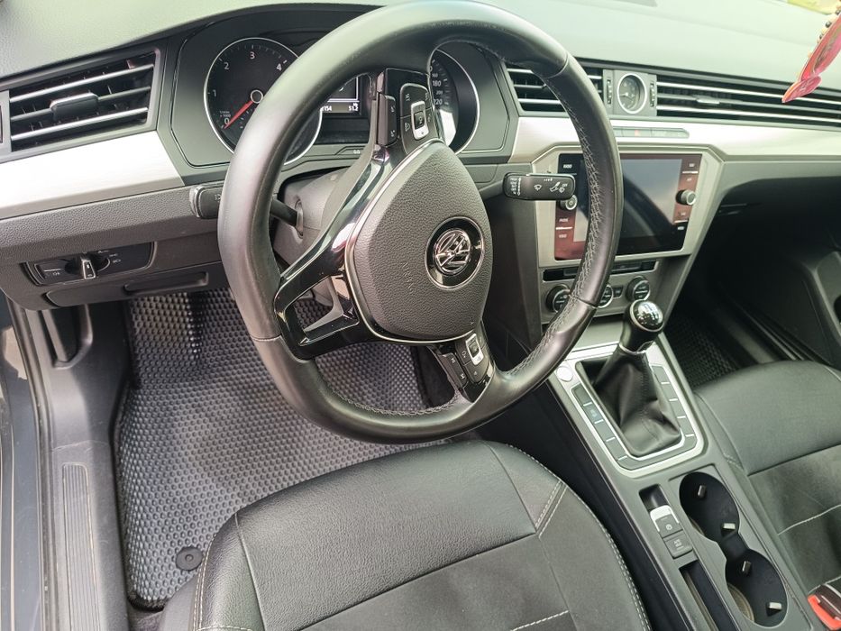 Продам Volkswagen passat b8.