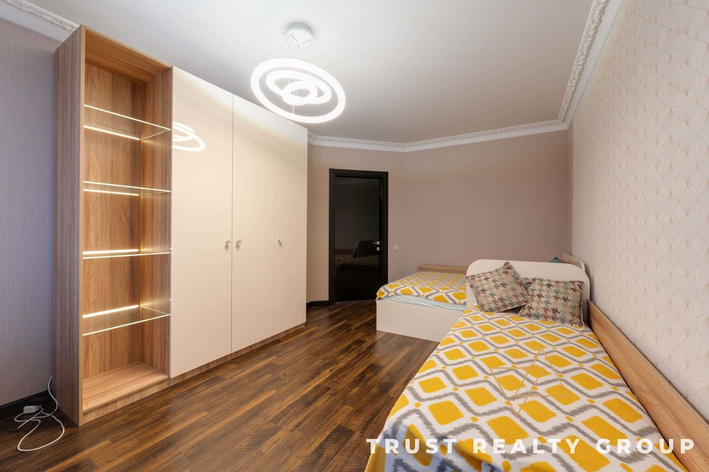 ЖК Лебединий, Ревуцького 40Г, S-80m. Нова, Позняки, Бажана