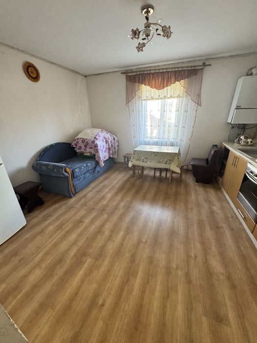 Продаж будинку в с. Дарахів