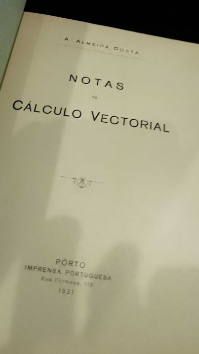 Notas de Cálculo Vectorial - A. Almeida Costa