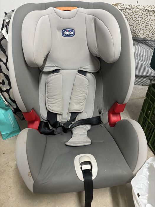 Cadeira auto da Chico com isofix