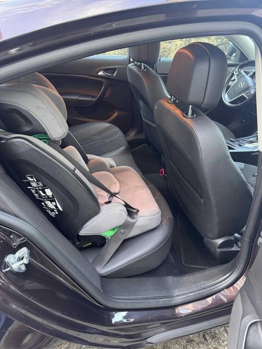 Carro Opel Insignia