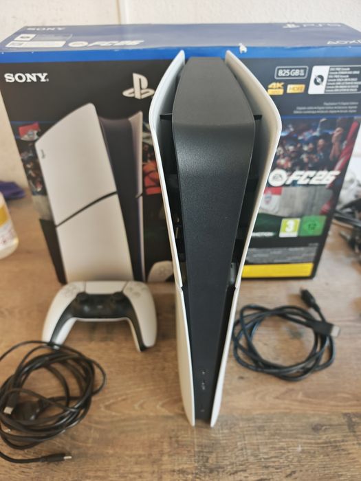 PS5 Slim digital Edition 825GB Seminova, com  1 Comando