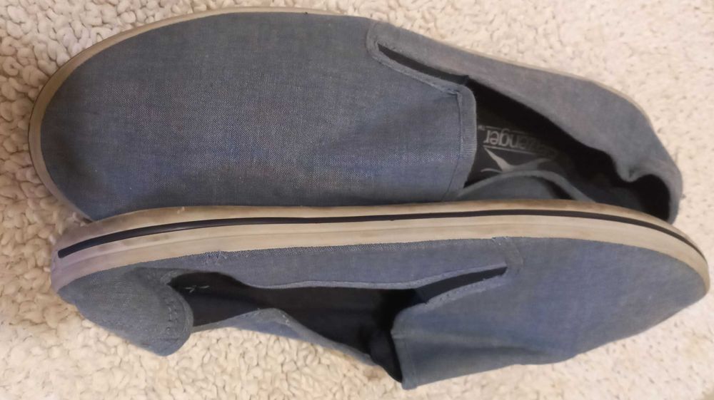 Продам чоловічі макасини.