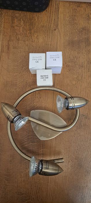 Lampy zewnętrzne ogrodowe