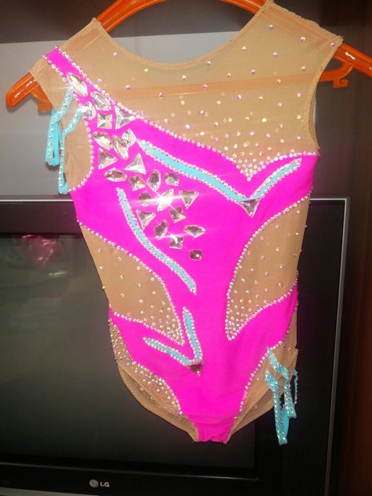 Купальник для художественной гимнастики