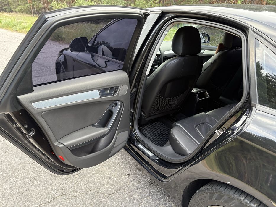 Продам авто audi a4b8