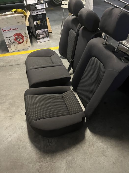Bancos traseiro Seat Leon Mk1 (foto exemplo modelo)