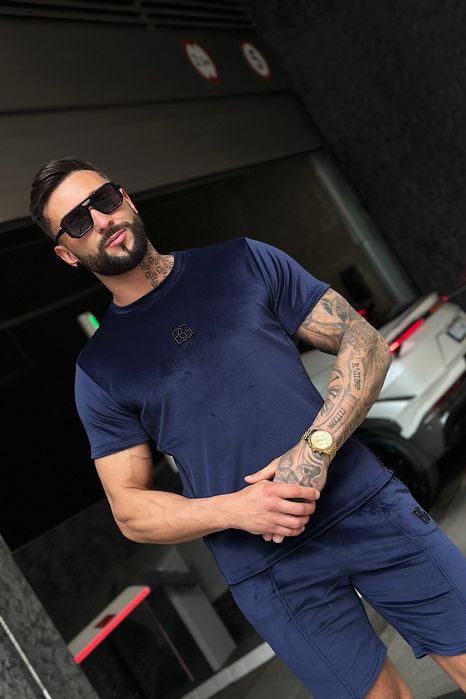 Komplet MĘSKI BG SILK | GRANATOWY

Ten komplet to coś więcej niż basic