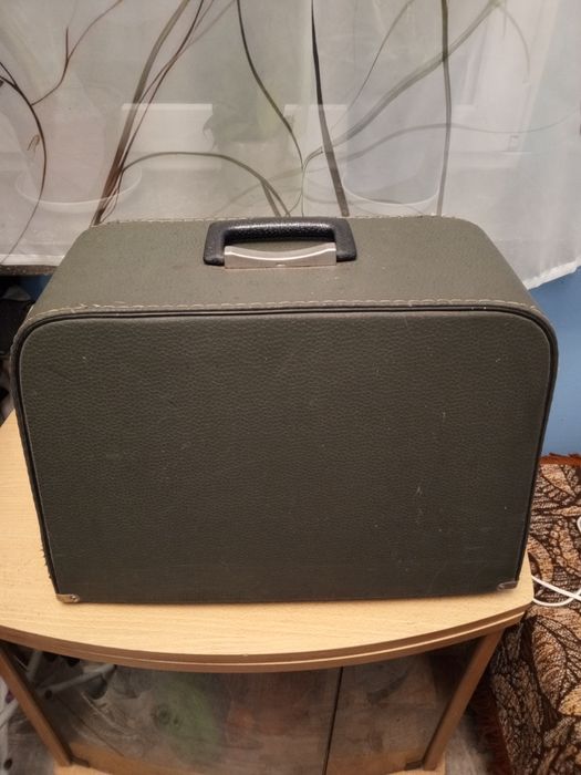 Maszyna do szycia  Łucznik 449 , drugi Łucznik gratis