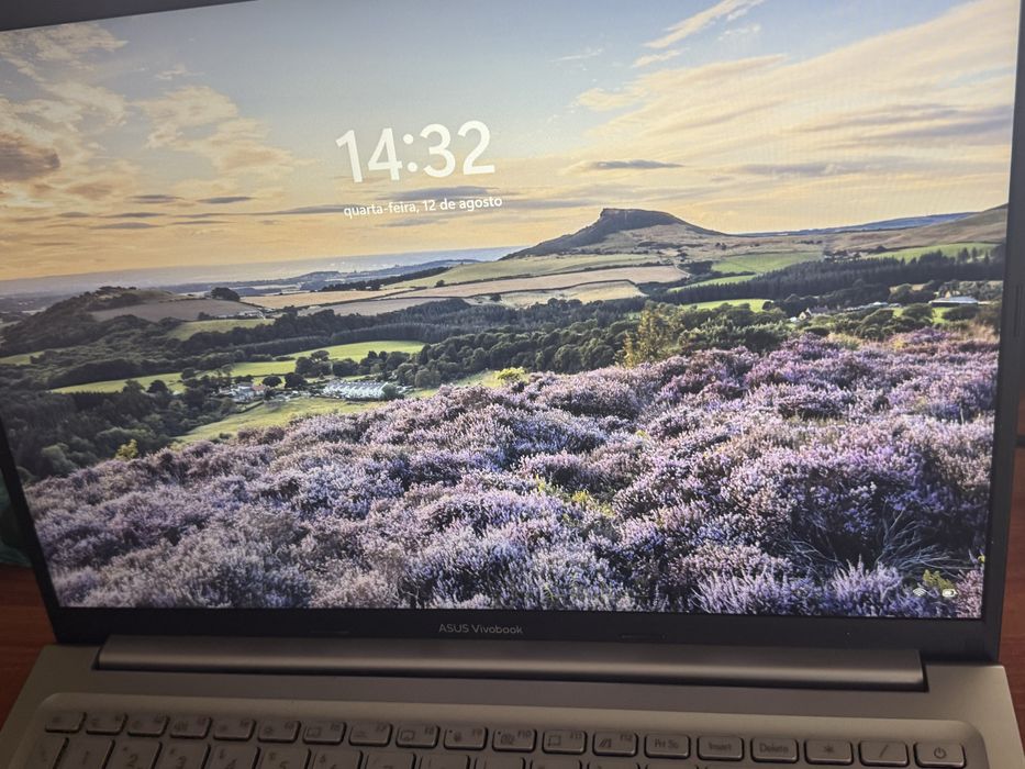ASUS  I7 4,7GHZ 24GB DISCO SSD M2  512GB ECRA 16P