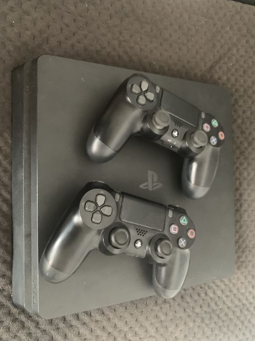 Магазин! Playstation 4 1 tb +50 ігр ідеальний стан чудово на подарунок