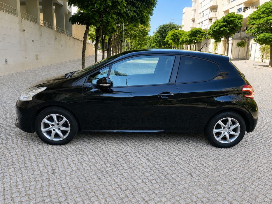 Peugeot 208 — fotografia 5