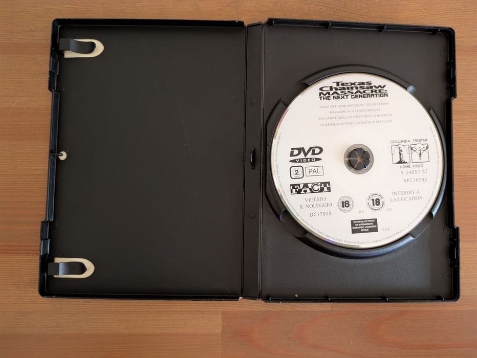 DVD " Massacre no Texas - O Regresso " 1994  (Opt. Estado)