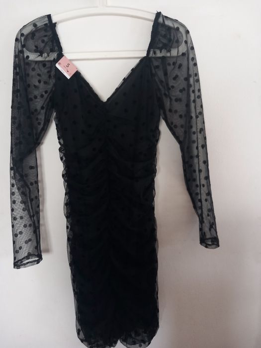 Vestido com etiqueta