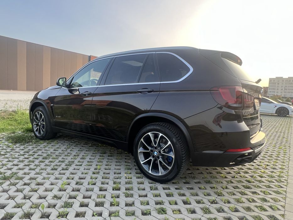 Продам BMW F15 2016 рік 4.4 бензин V8.