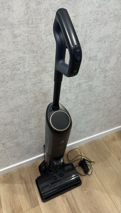 Продам миючий пилосос Electrolux Ultimate 800