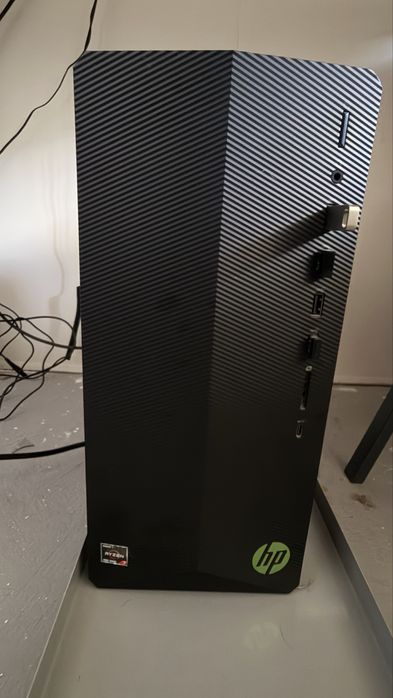 PC HP Pavillion + Monitor Wide LG