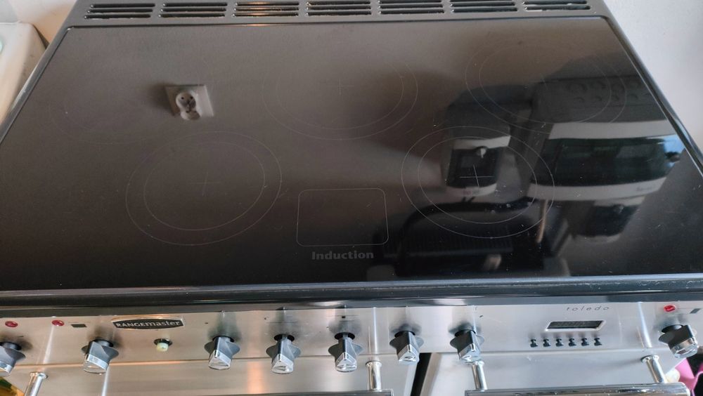 Kuchnia z płytą indukcyjną wolnostojąca Rangemaster Toledo + 90