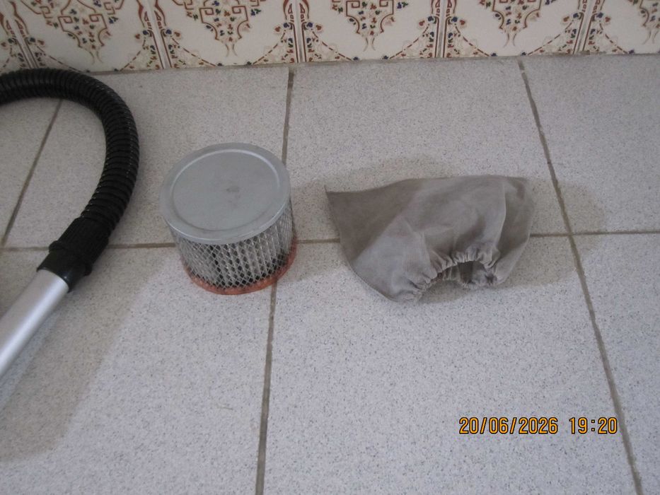 Aspirador de Cinzas para churrasqueiras Black+Decker