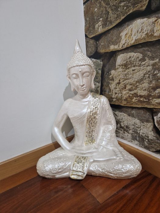 Peça decorativa  em porcelana