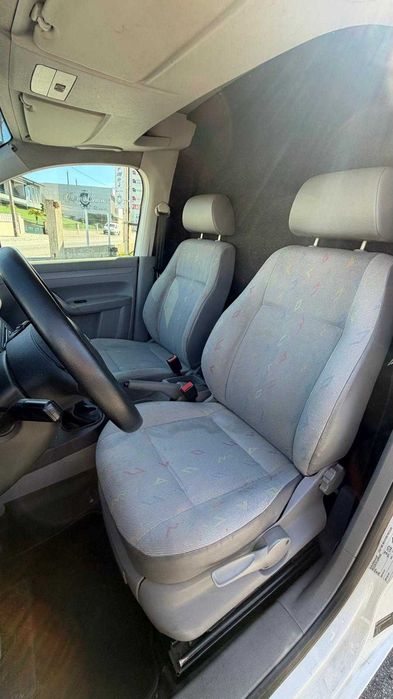 Volkswagen Caddy Maxi (Longa) Isotérmica – Excelente Estado