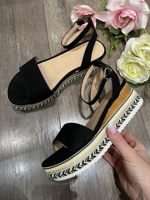 Sandaly Anna Field 37