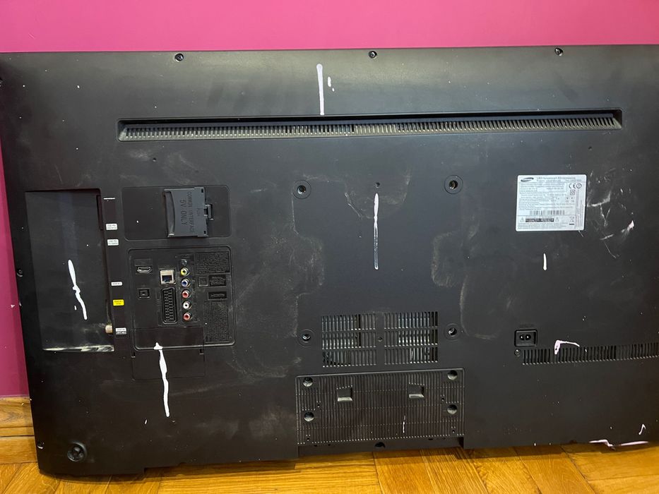 Телевізор Samsung 43 UE42F5500AK