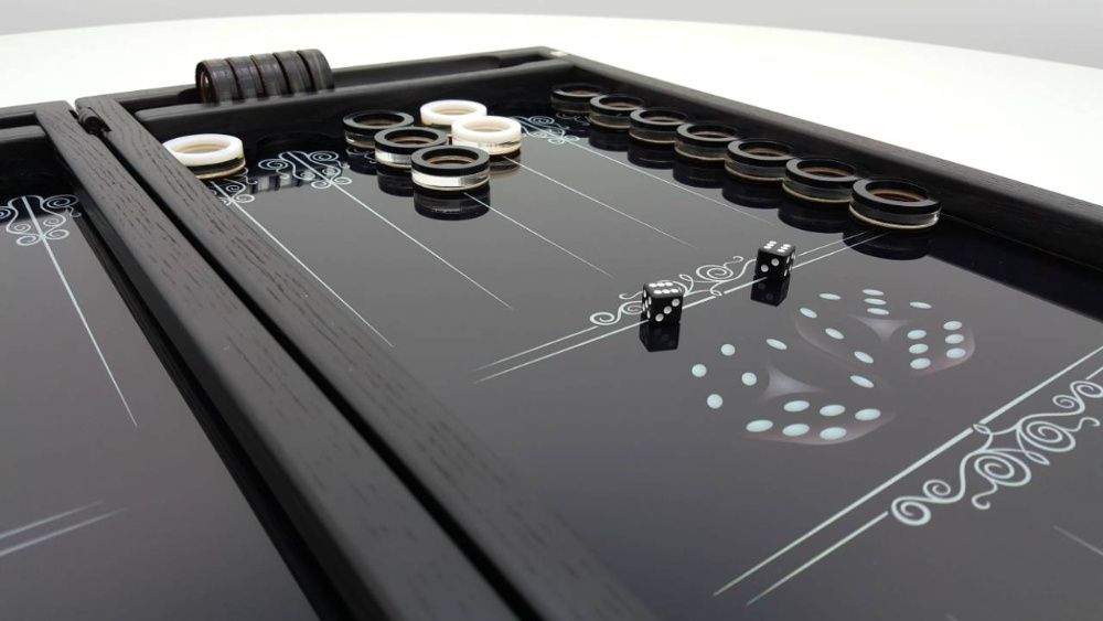 Нарды хай-тек стеклянные. Дизайн под заказ. Нарди Art-limit