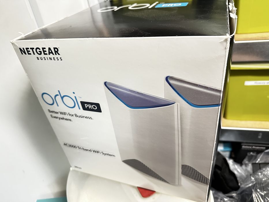 Zestaw Netgear Orbi SRR60+SRS60