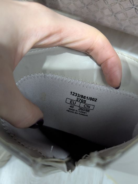 жіночі черевики челсі Bershka