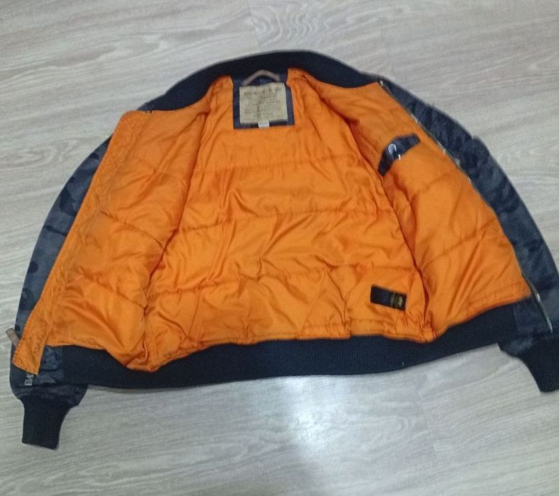 бомбер alpha industries вінтаж