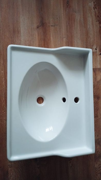 Umywalka z kołnierzem Ikea