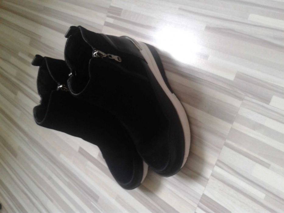 buty damskie, botki wiosenne, rozm. 38