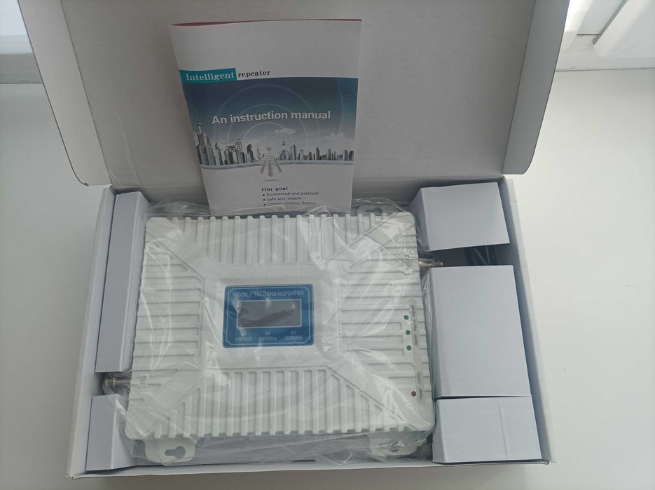 Комплект GSM/4G репітера 900/1800/2100 МГц з антеною 10 dBi