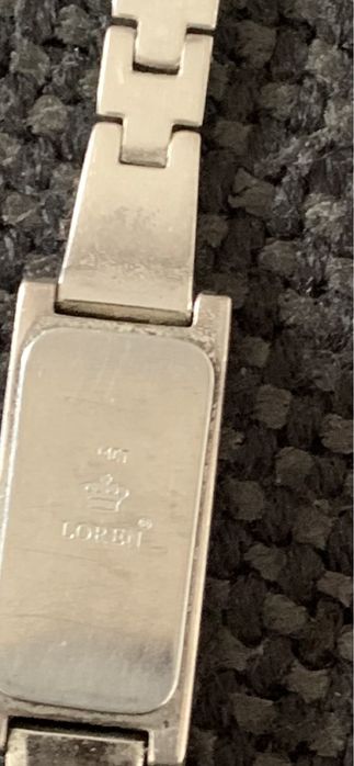 Srebrny zegarek damski Loren