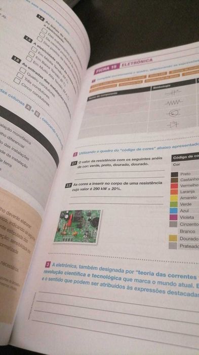Caderno Atividades - Descoberta Tecnologia - Ed Tecnológica - 7.º/8.º