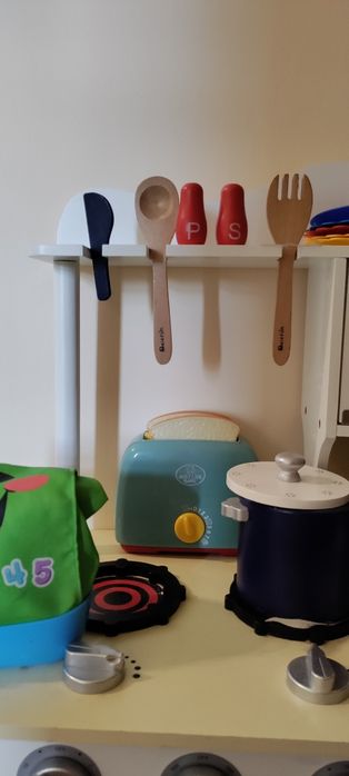Drewniana Kuchnia dla dzieci biała