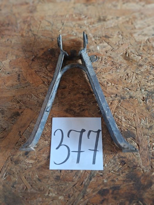 Stopka centralna komar