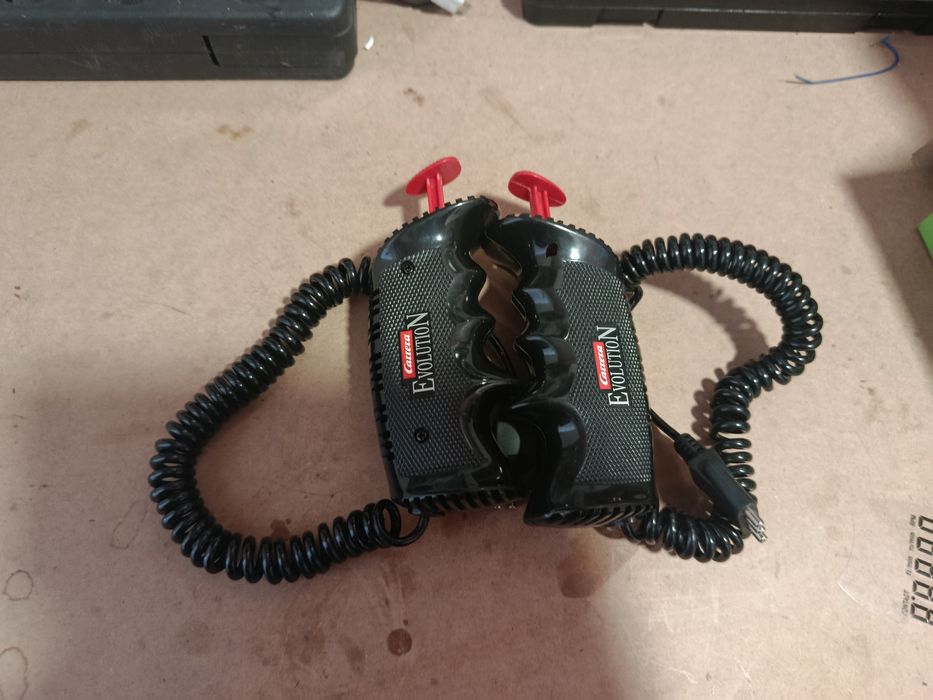 Carrera Evolution Controllers485047908004669440