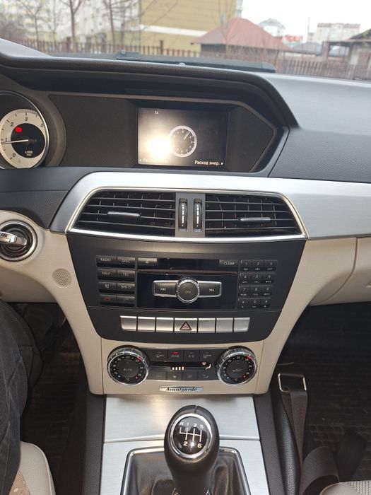 Продам мерседес204