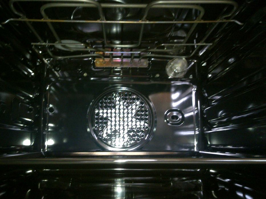 Стильна духова шафа Whirpool WH  Piroliz, Авто-програми, made in ITALY