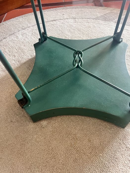 Conjunto Mesa de Vidro e Ferro + 4 Cadeiras – Muito Estimado